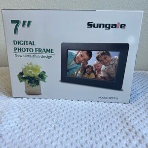 7" Digital Photo Frame